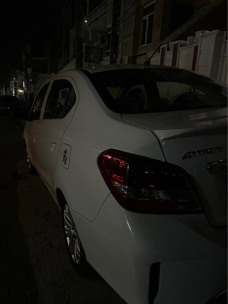 Attrage 2022 
گیر و مەگینە بەشەرت سەیارەکی بی مەسرەف لەسەر دەقی شەریکەیە پشت و پیش کەپس  بەس ٣ تحدیل هەیە  نرخی 97 کەمیک مەجال 
*********** أربيل, العراق
