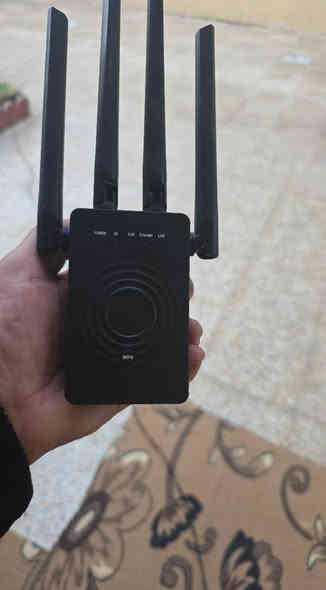 السلام عليكم 
اغراض منزلية للبيع والاسعار مكتوبة عالصور مكاني حلة بكرلي يوجد توصيل والصحن مال النت ب٦٥ قفل اخو الجديد 
***********
