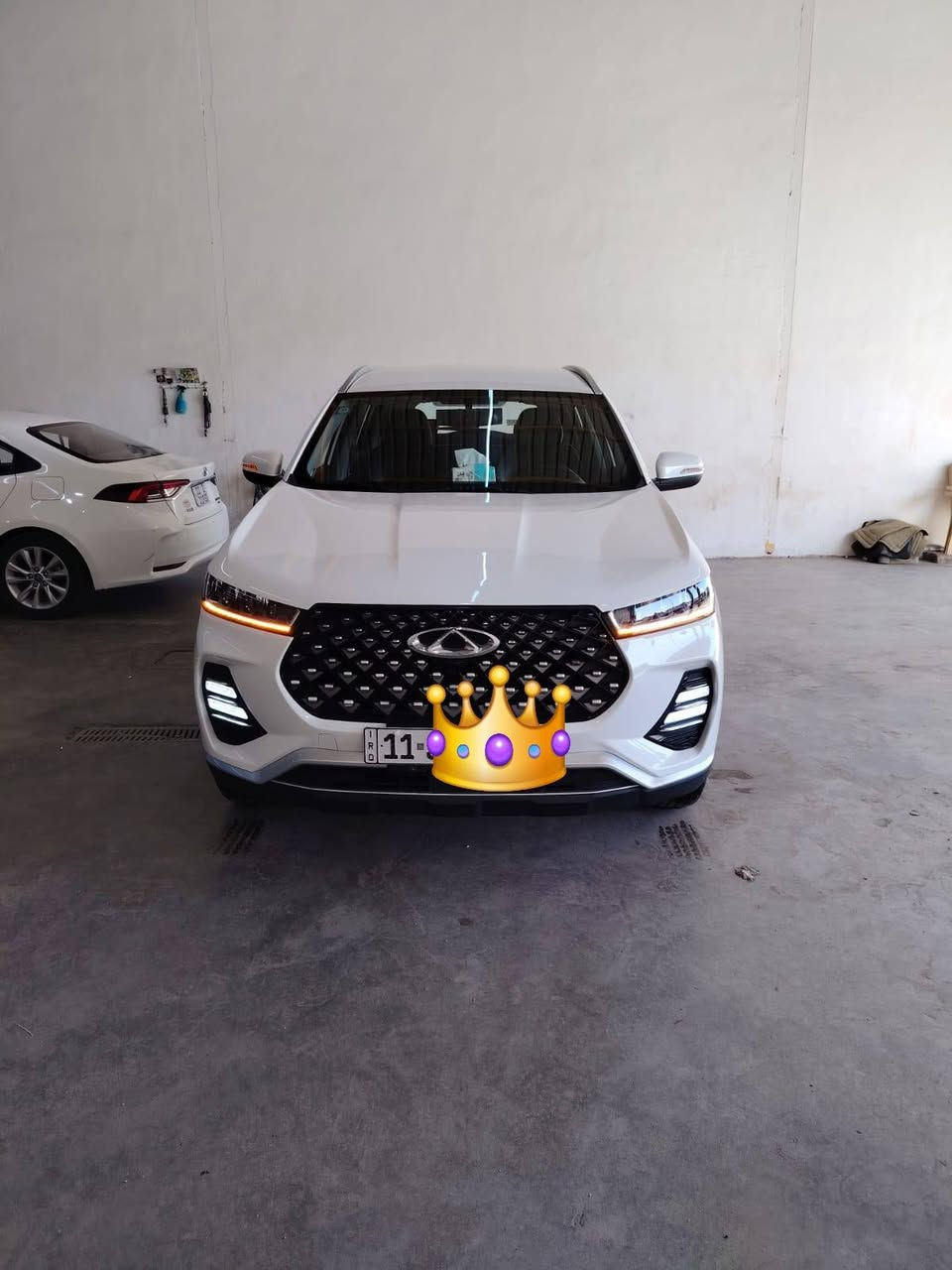سلام علكيم حبايب للبيع
🔥شيري تيكو 7 برو 2022   
مرقم بغداد * باسمي حره
اليكم التفاصيل الآتية: 
🚘 خليجي 
🚘  ماشيه 30 الف  
🚘 مرتبط بناقل حركة أوتوماتيكي 
🚘 عدد 5راكب   
🚘 حساسات خلفية
🚘 لايت زينون + LED
🚘 كشافات 
🚘 بك لايت LED 
🚘 حجم الاطار 235/60R18 
🚘 ويل كب 18
🚘 فتح الصندوق  
🚘 هاند بريك بصمة 
🚘 مفتاح التشغيل بصمة 
🚘 دشبول شاشة 
🚘 شاشة 
🚘1كامره خلفيه
🚘 المقاعد جلد اسود  
🚘 مثبت السرعة Cruise 
🚘 أوضاع القيادة  
🚘 فحص أنظمة السيارة 
🚘 مقود جلد حياكة رياضي 
🚘 حساسات ضغط اطارات
🚘 تبريد شاشة مناخين منفصلين 
🚘 قطعتين تبريد 
🚘 أوضاع القيادة DRIVE MODE 
🚘 ا ABS  
🚘 أوتو هولد 
🚘 نظام مانع الانزلاق
🚘 تتسع المقصورة الداخلية ل 5 راكب 
🚘 اشارة في المرايا الجانبية  
🚘 شاحن هاتف Wireless 
🚘 ا  Bluetooth / USB 
بعدها بالضمان من شركة 
💵سعره 130 ورقه وبيه مجال حك جيه مكاني كربلاء
☎️ اتصل ***********
