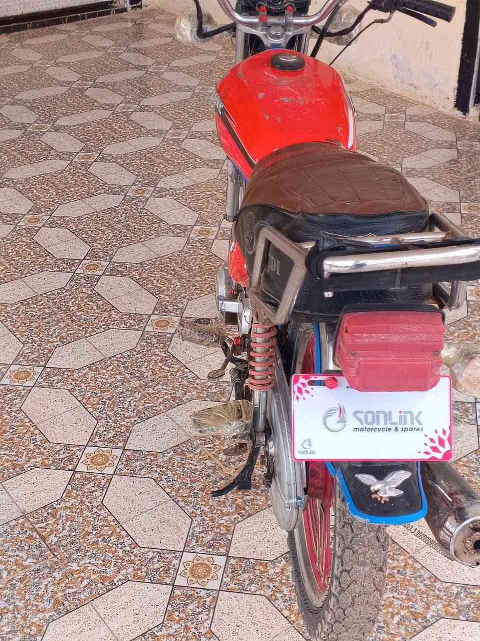 ،
*********** موتور 20 والسعر خاص
