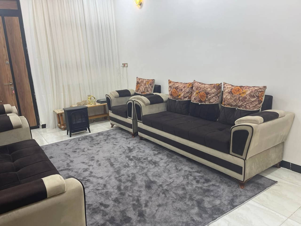 تخم نظيف عشر مقاعد ويا طبلات عدد 3
و ميز بلازمة مكان بغداد  حي الجهاد قرب جامع محمد رسول الله سعر #400وبيهن مجال


**إذا كنت صاحب هذا الإعلان وتريد حذفه لأي سبب، رجاءا أرسل رسالة إلى الدعم الفني**