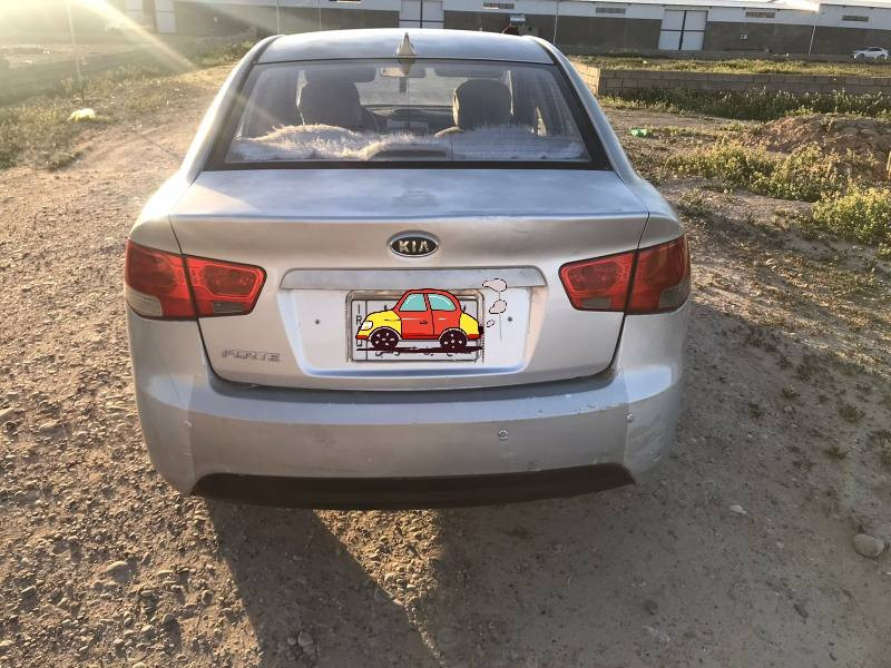 للبيع كيا فورتي خليجي موديل 2009
محرك 1.6

1تدفئه و تبريد 

2شاشه 

كير اوتو محرك نضيف مابي اي شي

اللون سلفر  اشاير بال مري

المقاعد قماش السيارة صبغ احزام اثر جراد 

مكاني  صلاح الدين سامراء اللوحة صلاح الدين خصوصي 

السعر 90ورقه الهاتف:***********
