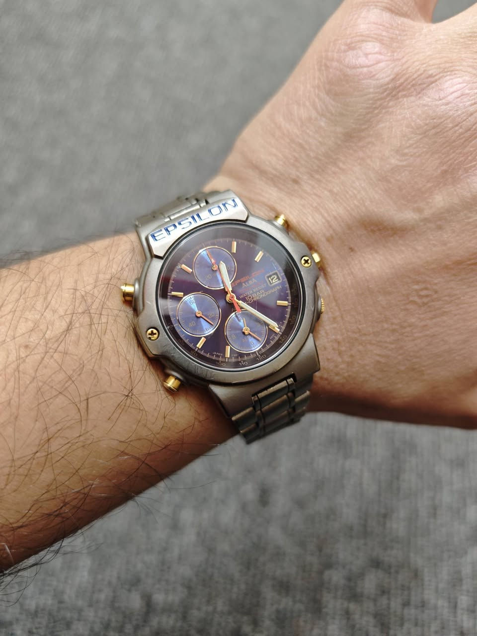 سلام علیکم. 
ساعە البا من سایکو یابانی اصلی للبیع. جرس. تیتانیوم بالكامل. كرونوكراف. منفذ یومی. باتری. فنتج قدیم. شغال مضبوط. سیر یرهم علی اید وسط او ناعم. سعر 85 الف.


**إذا كنت صاحب هذا الإعلان وتريد حذفه لأي سبب، رجاءا أرسل رسالة إلى الدعم الفني**