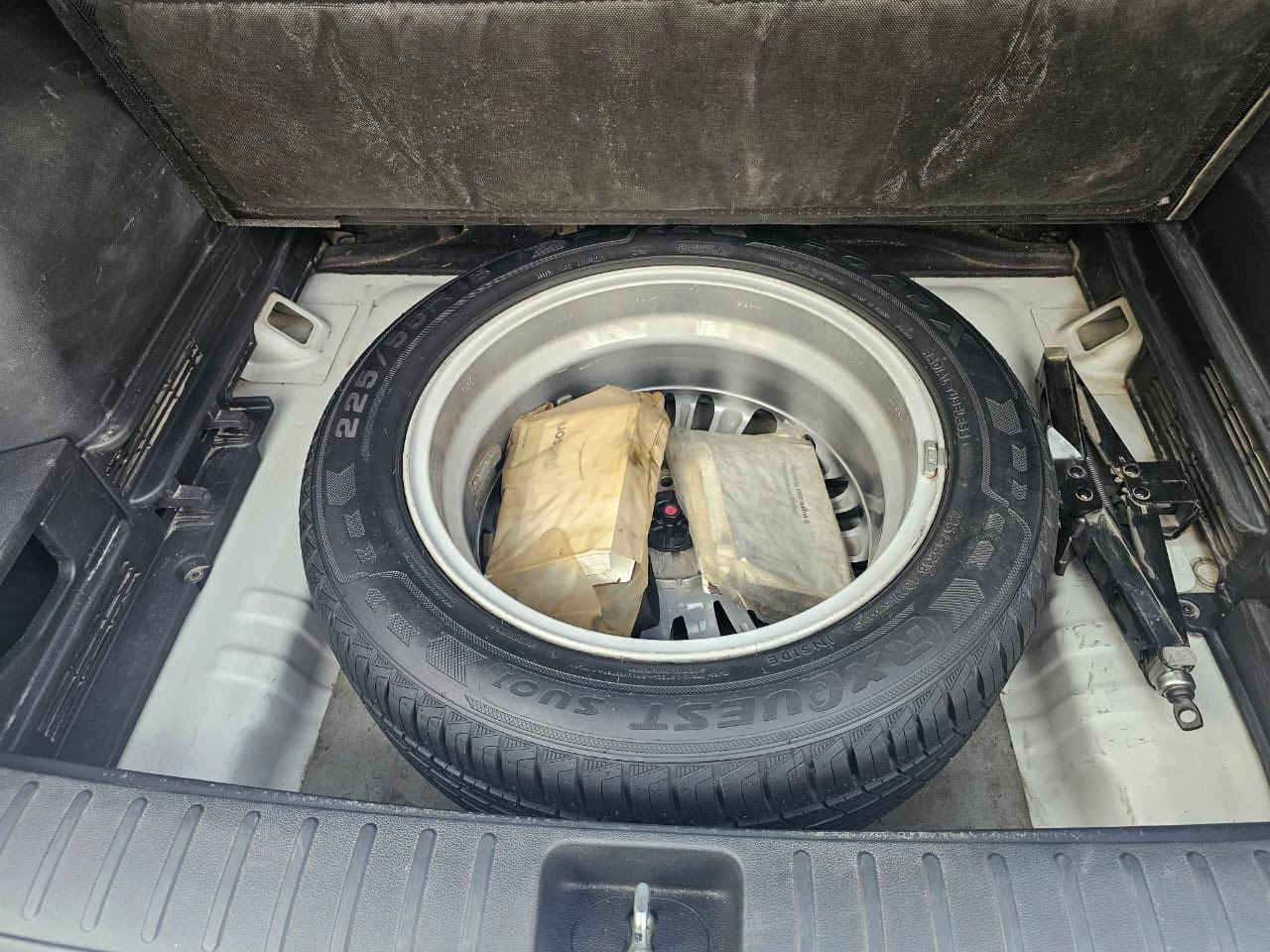 السلام عليكم
البيع توسان 2019 الكاصد سياره بغداد بسمي تحويل ثاني يوم كفاله عامه شرط سونار 
موصفات سياره 
ترحيب عنده الاقتراب اناره
ابواب بصمه
بصمه تشغيل 
كشنات كهرباء 
شاحنه واير ليس
حساس امامي خلفي 
كامره دواره 
لد نهاري
اريل نفكيشن 
سعر 197
مكان بغداد 
***********
واتساب او اتصال
