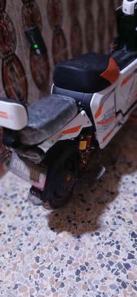 سلام عليكم دراجه البيع اكس 900 دراجه نضيفه كالها على بلاد البطاريات مالتها 33 امبير 5 بطاريات سعر 500 بيها مجال  الستفار تصال او《 تعالى وساب 》رقم *********** رجان مو شراي الا يراسالني
