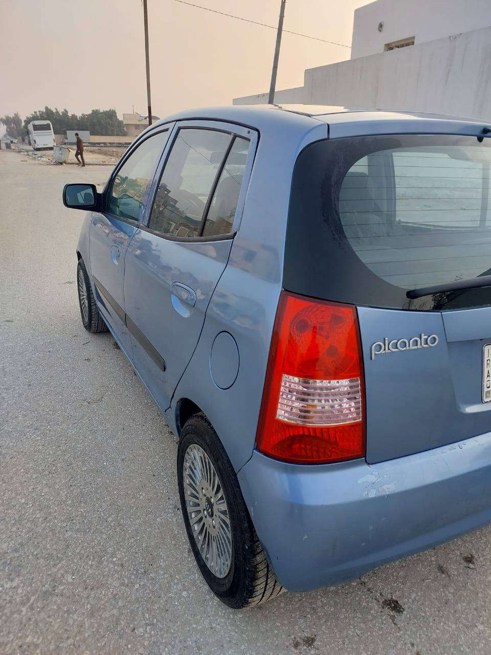 اخوان مكلف بالنشر الشراي يتصل بصاحب السيارة 
كيا بيكانتو موديل 2007 السيارة جديدة بمعنى الكلمة مكينة وكير وتبريد ع شرط 
حدادية جديده 
مكفولة كفالة عامة من اي حادث 
مجرد مرشوشه كلير بسبب الجراد 
السعر 55 وبيه مجال مكان السيارة بالنجف الكوفة 
***********
***********
