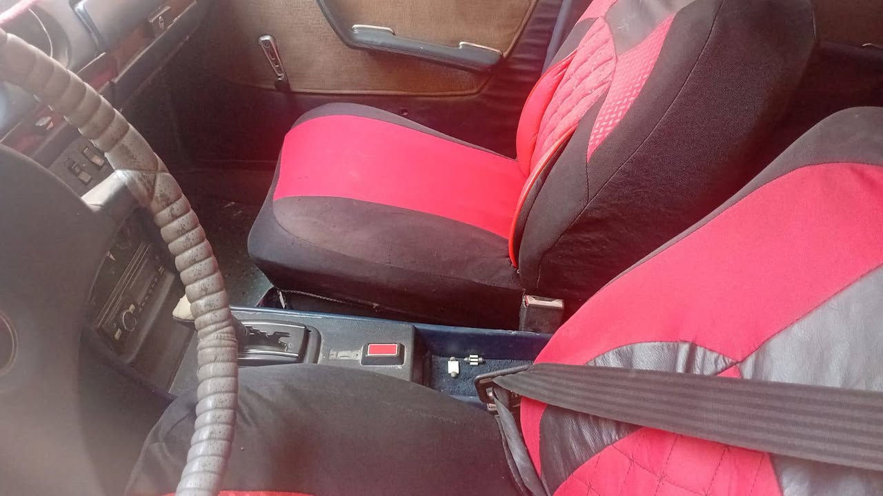 مرسيدس ابو جحيل موديل ١٩٨٢ محرك ونجي كير اوتوماتيك تبريد شغال صبغ عام بدون حادث رقم دولي بسمي
