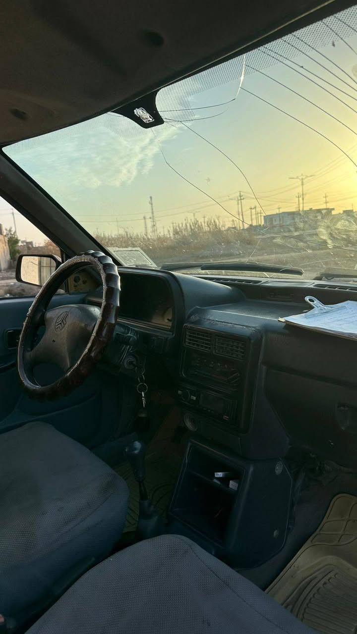 سلام عليكم للبيع سايبه موديل 11 محرك وكير شرط توي شاده وشاصي انضاف الكشر شوف العين رقم نجف بسمنه سياره سنويه ال27 تخم تاير نضيف مكان السياره الرميثه لسعر 19وبيه مجال قليل الاستفسار ***********
