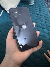 11 عادي كله شغال عل فحص مابي ايشي مبدل شاشه اصليه وبصمه واكفه فقط نضاف...