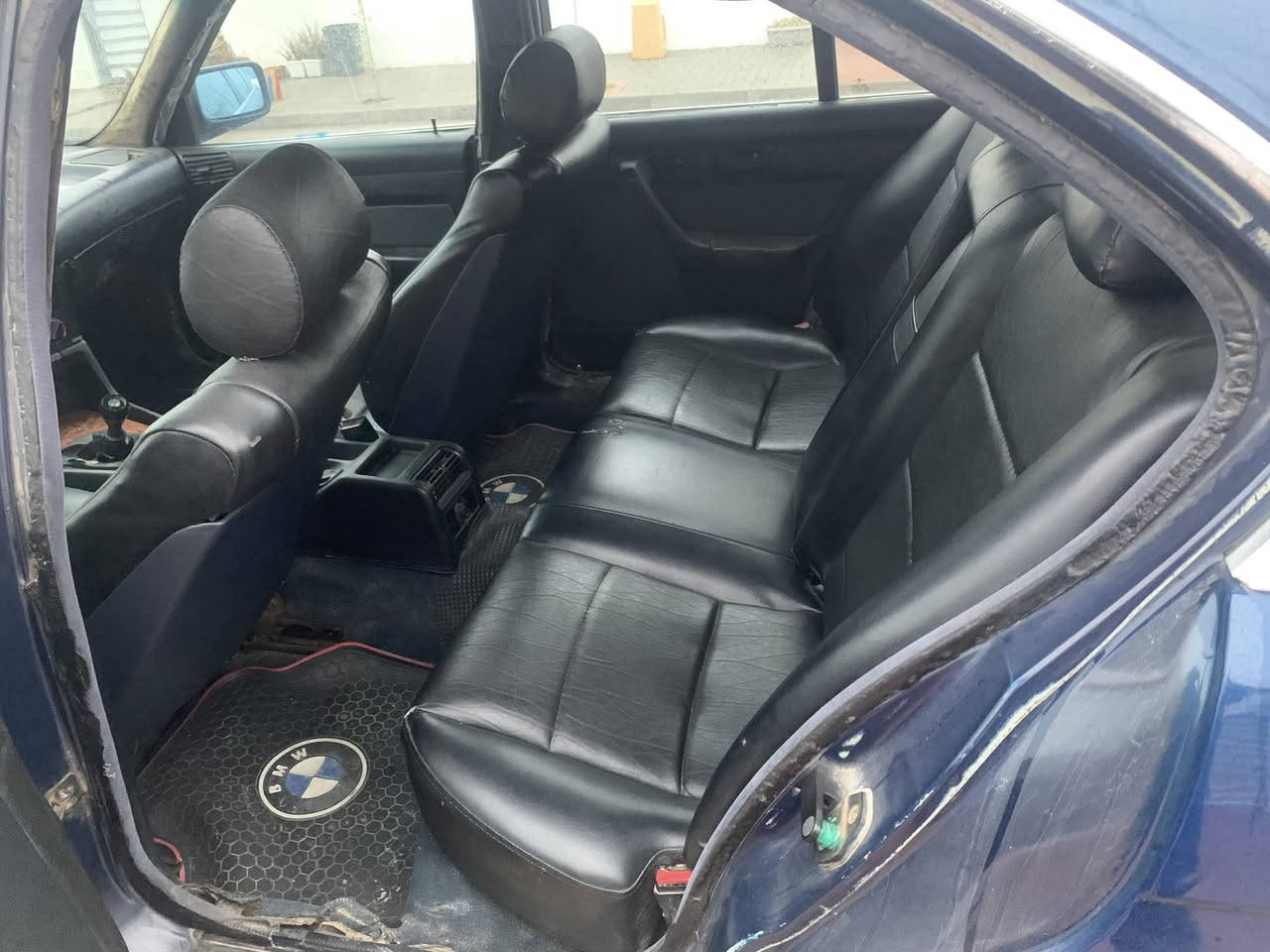 1990 , 520i 
کامل تەعمیر دەعم و لێدراوی نیە
گێڕ و مەکینەی دجیتاڵ بەشەرتە 
سەنەوی ئەوەلیات و حاسیبەی بەشەرتە
گۆڕینەوە و فرۆشتن ٣٥ گلا
لە کەلارم


**إذا كنت صاحب هذا الإعلان وتريد حذفه لأي سبب، رجاءا أرسل رسالة إلى الدعم الفني**