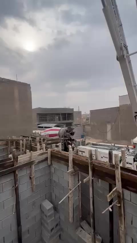 اللهم صلي عله محمد وال محمد 
تم بعون الله انجاز رباط فوق شبابيك نجاره وحداده وصب 
بمساحه ١٩٠م موقع العمل البصره ابي الخصيب 
للاستفسار علخاص او الاتصال ***********
