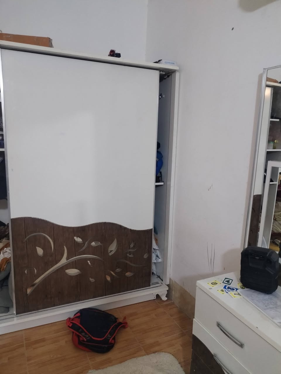 اكو أغراض بيت للبيع... غرفه نوم
 وسبلت  طن ونص وكاونتر مرمر السعر كلهن شلع ب500 مكاني فرمان بران *********** مجال بال
