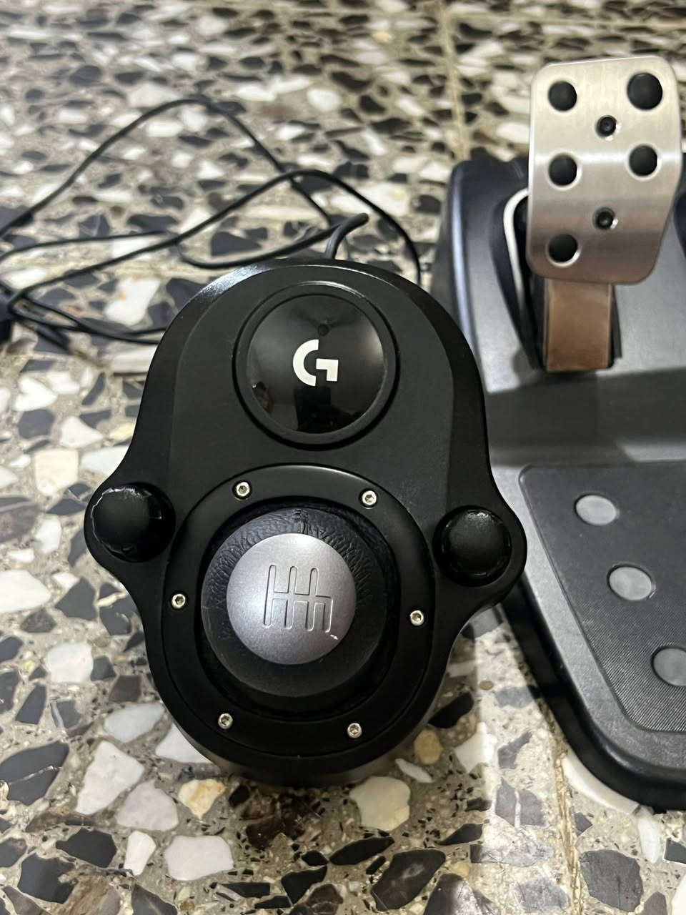 السلام عليكم دركسون g923 نظيف ومستعمل اسبوعين بس اخو الجديد وياه كارتونه  السعر بالخاص


**إذا كنت صاحب هذا الإعلان وتريد حذفه لأي سبب، رجاءا أرسل رسالة إلى الدعم الفني**