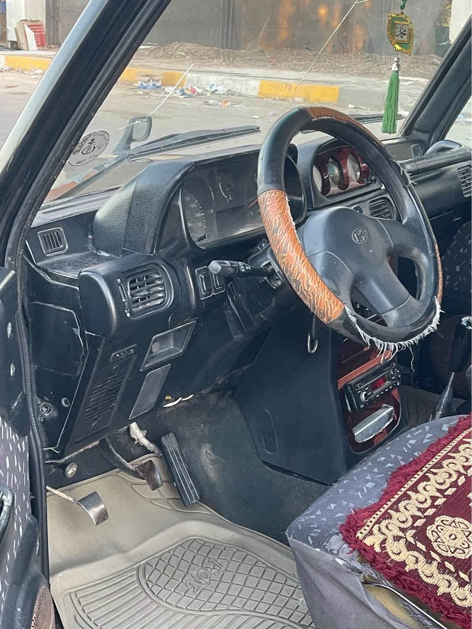 كالوبر 1999 كير عادي رقم بغداد بسمي
سنويه نهايه السنه تنفذ
كير ومحرك وصدر شرط
تبريد ليك فقط كمبريسر وراديتر جديد
صدر امامي خلفي كله جديد 
بدون ضربه بدون صبغ
سعر 50 وبي مجال
مكاني بعقوبه المفرق
*********** بعقوبة, ديالى
