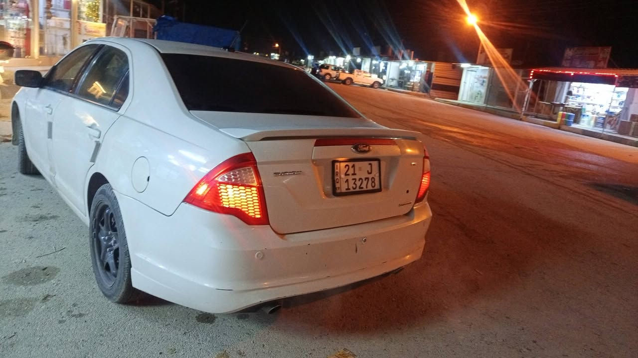 فورد فوجين موديل 2012سنوي جديد فيه قطعتين صباغ مكانيك ستي بستون سعر 80 موجود في سليمانيه رقم الهاتف ***********
