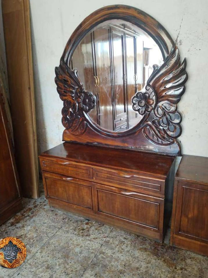 غرفه ٦ قطع ل بيع سعر ٧٠٠ وبيه مجال رقم *********** متوفر وتساب
