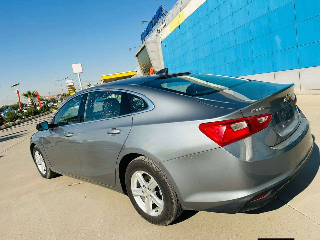 شوفرليت ماليبو  🤍 2023 
السعر 122 
ايرباكات سليمه 100/100 
راديترات و مروحه و تبريد بلادي 
السياره تترقم ( اربيل - دهوك - سليمانيه ) 
لون سمائي 
 الضرر - تعديل بارد بالجملغ ( بيه جملغ وباب كلير امريكي ) - واضح بالصور

مواصفات 
بصمة
ابواب بصمة
تشغيل عن بعد
شاشة ايباد
كشن كهربائي
كشن هيتر
تبريد قطعتين
كاميرا
رادار
بلاجكتور
ويل كب كروم مميز 
تحديد السرعة
تحديد المسار
نظام سبورت
نظام ايكو

عنوان:اربيل- معرض اربيل
واتساب☎️***********☎️ واتساب ***********
