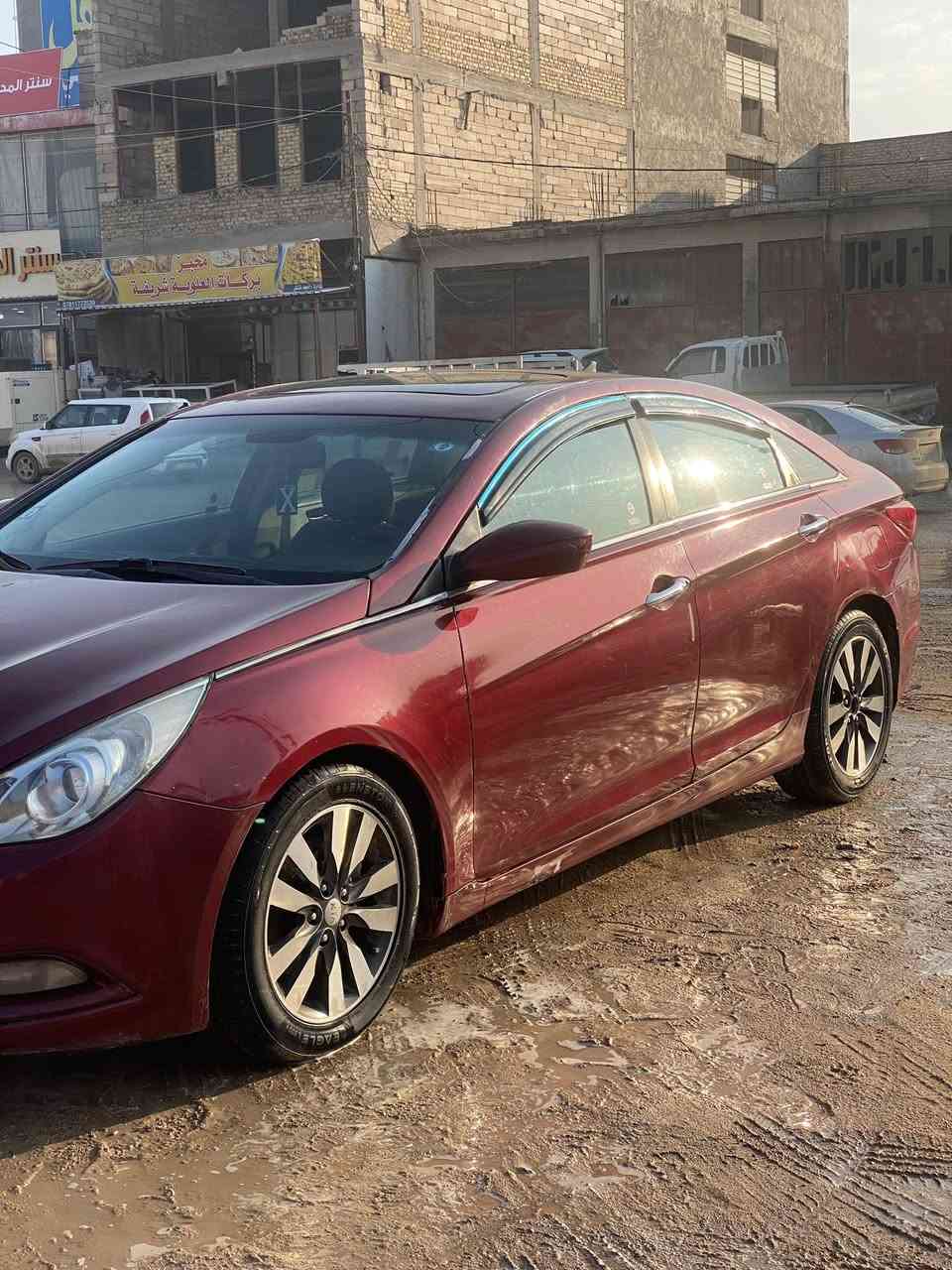 سلام عليكم
سوناتا موديل 2011
بسمي رقم بغداد 
مصبوغه عام اثر جراد 
مكاني حله شارع 80
***********
