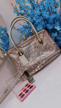 حقائب • ماستر • تصفية محل