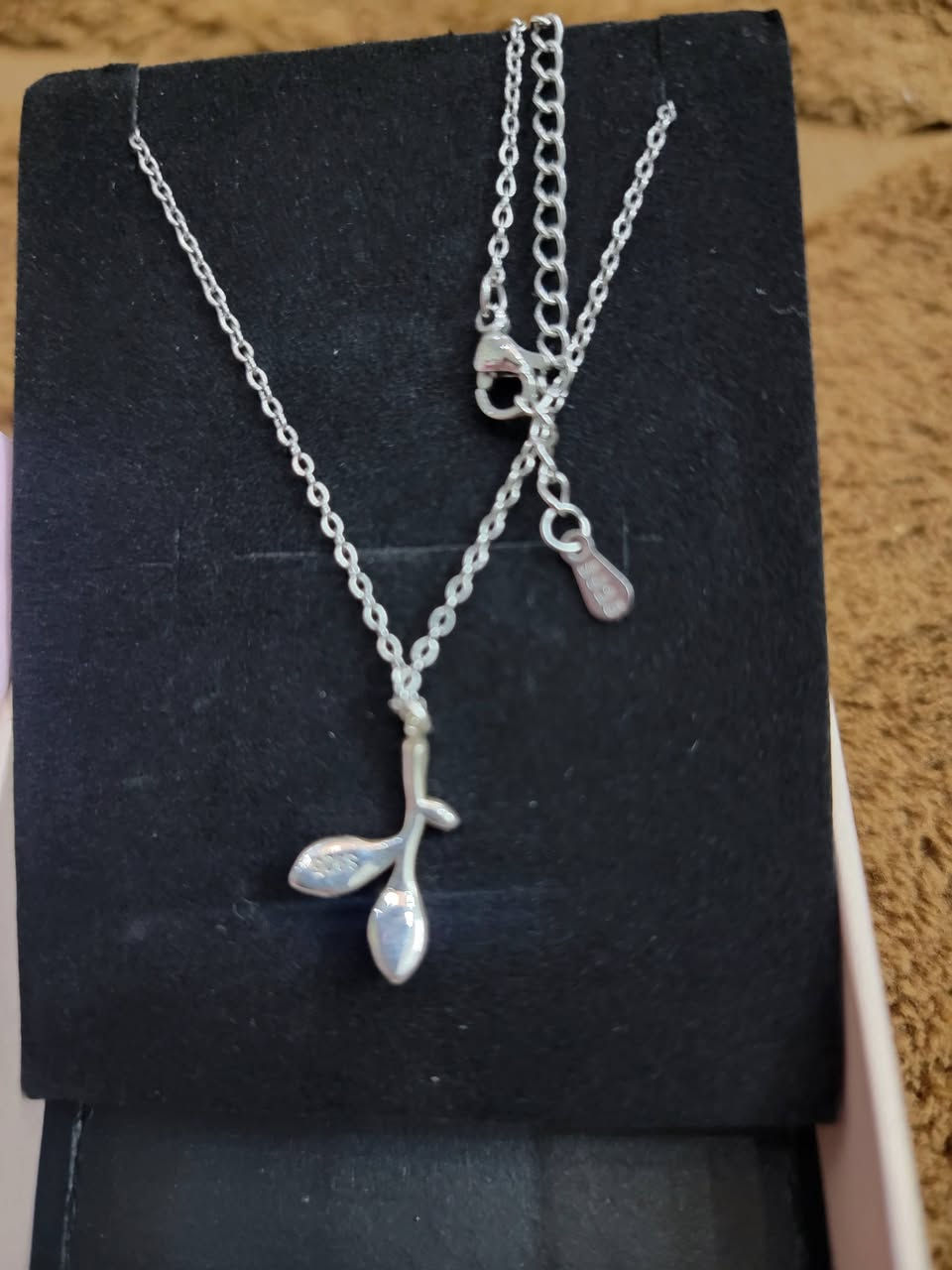 مال امزون المدالية والزنجيل مختوم ابيعلك ختم شيطلع بالعافية السعر ١٥ مع التوصيل


**إذا كنت صاحب هذا الإعلان وتريد حذفه لأي سبب، رجاءا أرسل رسالة إلى الدعم الفني**