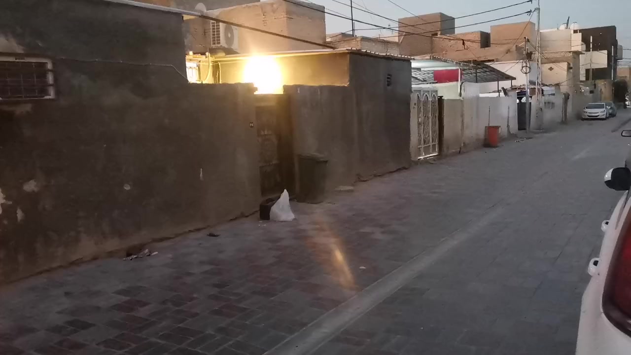 بيت للبيع قديم يعني سعر ارض في التعليب كربلاء، كن 200م موقع قريب للاستفسار ***********
