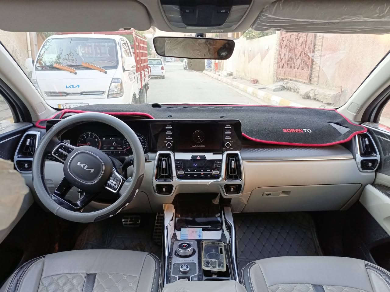 السلام عليكم سورنتو للبيع 2022 سياره كلش نضيفه رقم بغداد ماشيه 76 ألف السعر 295$ اتصال ***********
