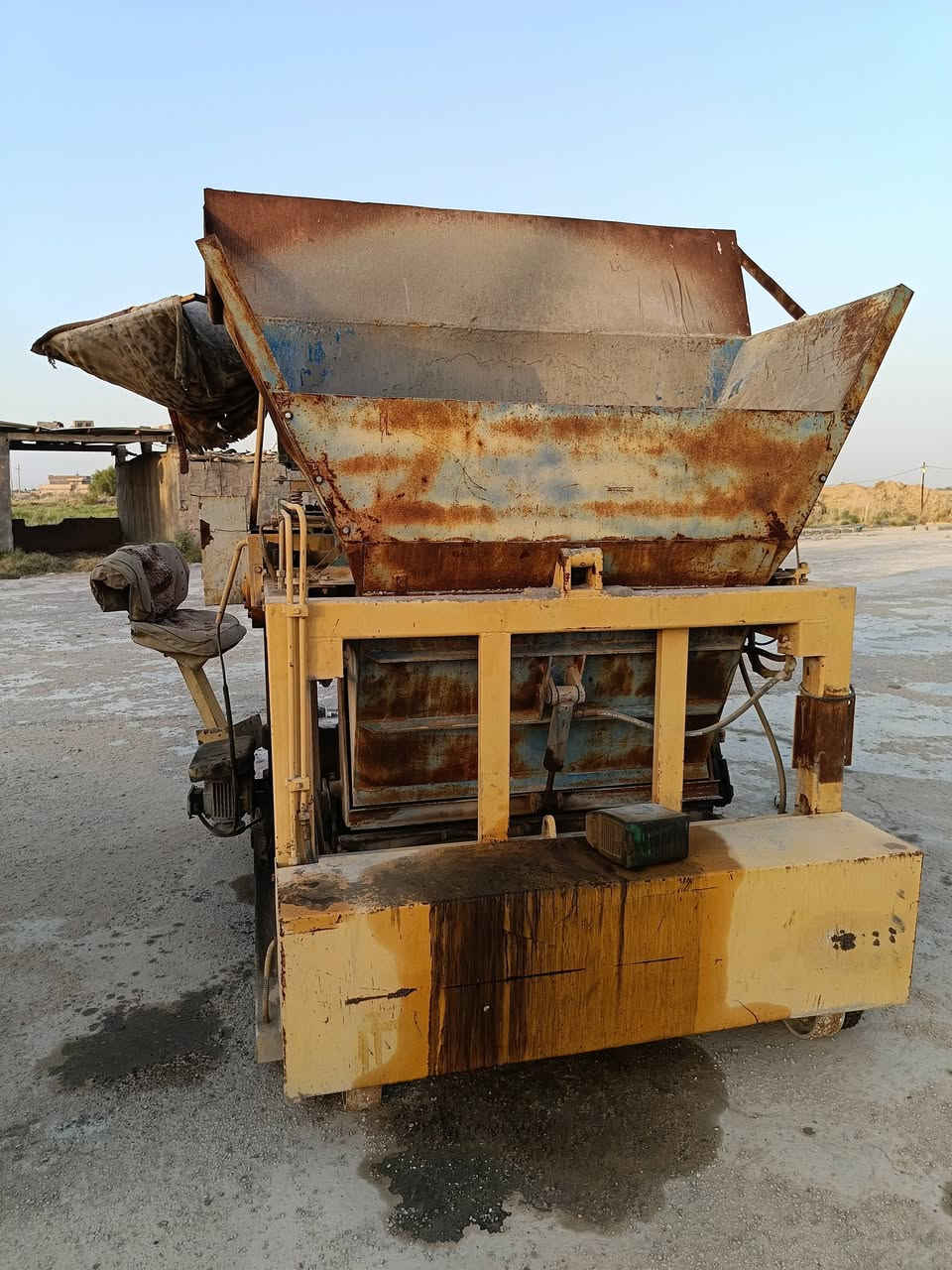 شفلات البيع صيني وياباني  مكان الناصرية الشطره معمل كامل البيع ***********
