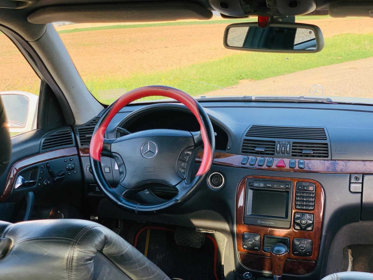 السلام عليكم مرسيدس غواص 2003 قرار 48 مع واجه السياره خير من الله مواصفات الغواصه معروف بيه منظومة غاز يعني تريد تحول بانزين تريد تمشي على الغاز اي ستفسار هذه رقمي ***********
