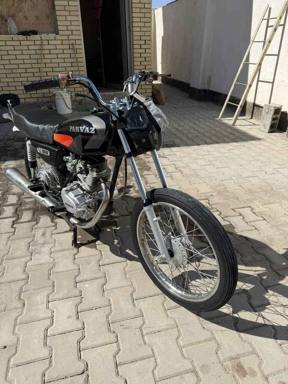 سلام عليكم دراجة للبيع450 وبيها مجال عنواني بصره من الداخلي. رقم الهاتف ***********
