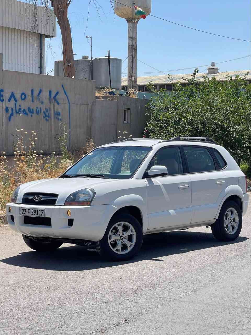 هۆندای تۆکسۆن ٢٠٠٩
سەیارەکی تا بڵێ خاوێن و جوان مایتەوە
گێڕ مەکینە تەبرید بەشەرت
یەک دینار مەسرفی تێدا نییە
یەک پارچەی بۆیاغە ١ بست تعدیلی هەیە
سەیارەکە ماشااللە زۆر پاک مایتەوە
سعر ١٠٨ وەرەقە و مەجالەکی کەمی تێدایە
تحویل و غەڕامە بەشەرت
بۆ زانیاری زیاتر ***********
ناونیشان هەولێر أربيل, العراق
