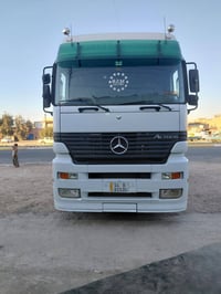 اكتروز للبيع  موديل 2002   كفاله عامة مكان بغداد  للستفسار   077294795...