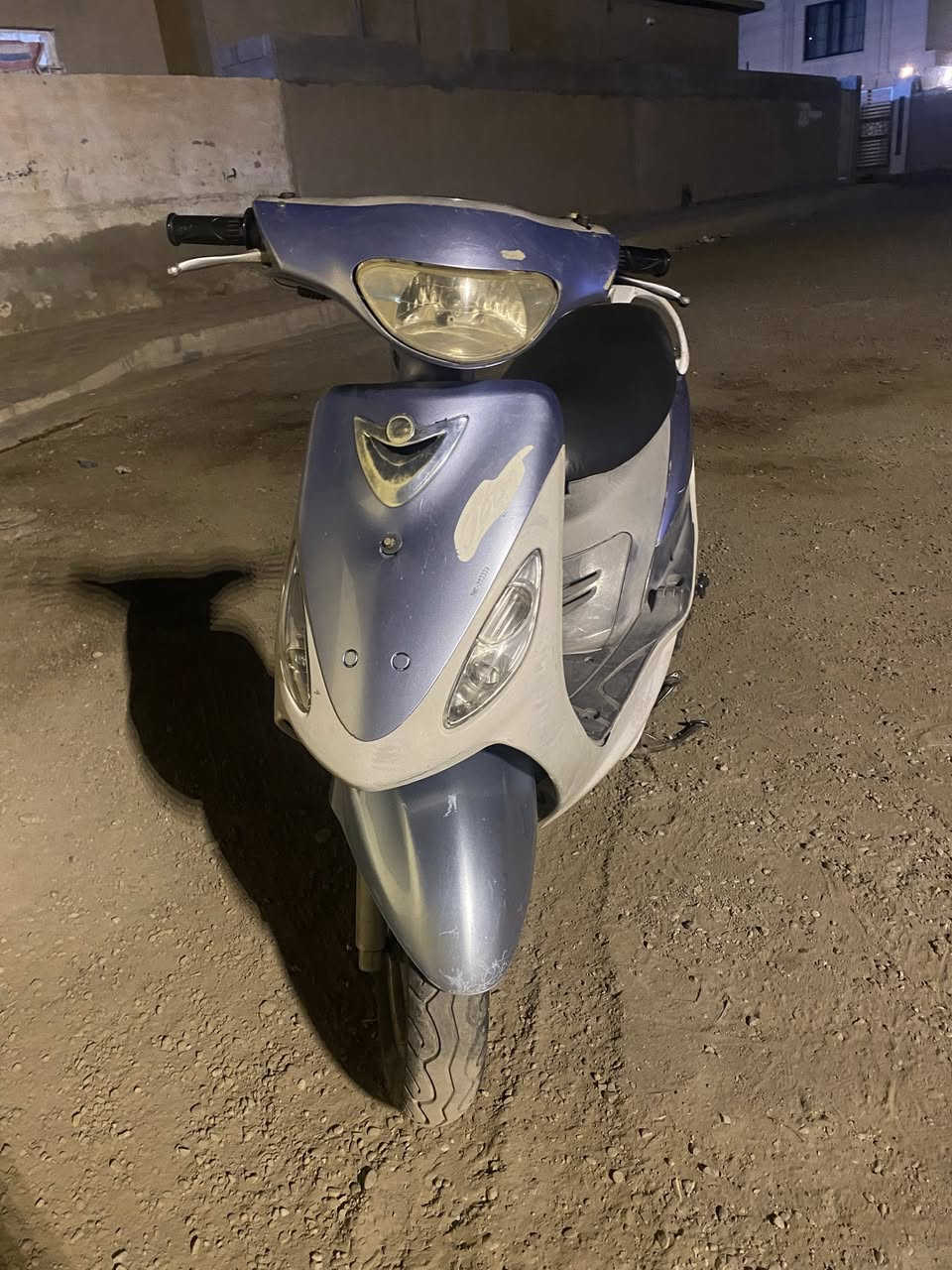 دراجة ماكس منغولي للبيع دراجة   نضيفة و حلوة الكفرات جدا نضيفة و كلهن ختم واحد دراجة جديدة او استعمال جدا قليل كهرباء كلها شغالة مكينة ناعمة 
السعر :- 600 الف 
مكاني :- ديالى المقدادية حي المعلمين


**إذا كنت صاحب هذا الإعلان وتريد حذفه لأي سبب، رجاءا أرسل رسالة إلى الدعم الفني**
