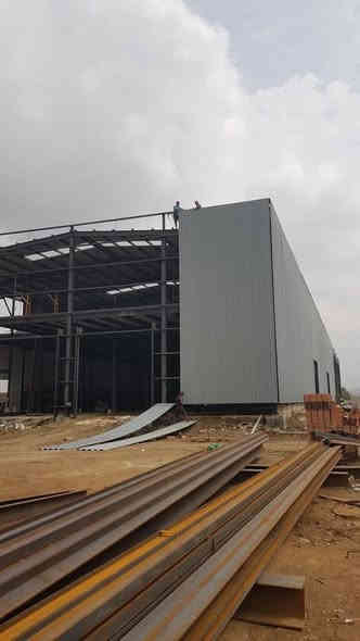 السلام عليكم اخوان مستعدون لعمل كافة بناء السندويج بنل(  جملونات ، سقائف، برادات ،حقول،) بكادر متميز وباسعار مناسبة وبأسرع وقت ممكن للاستفسار الاتصال على الرقم التالي في كل العراق مستعدون لتجهيز كافة المواقع#سندويج #مخازن#حدادين #جملونات #سقايف #قاعات #حقول 
***********
***********
