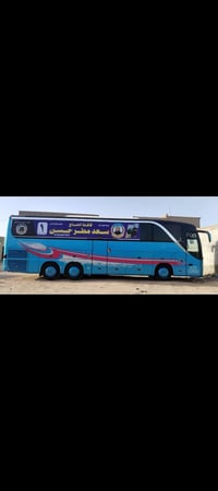 السلا عليكم سياره باص ام سيوف نفر 55مكينه ثمانيه كير عادي تبريد صيني  ...
