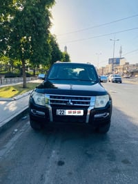 سياره باجيرو حبتور موديل2015 بيها جاملغ امامي جه الصدر فقط بدون دواخل ...