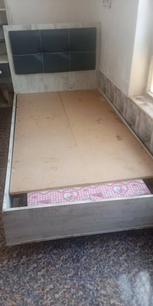 غرفه اطفال سريرين ب250 نضيفه
الهاشمية 
العنده اغراض اوغرف نوم انشرهن وعلبيع الي نسبه بسيطه يتفضل خاص تابعني ليصلك كل جديد


**إذا كنت صاحب هذا الإعلان وتريد حذفه لأي سبب، رجاءا أرسل رسالة إلى الدعم الفني**