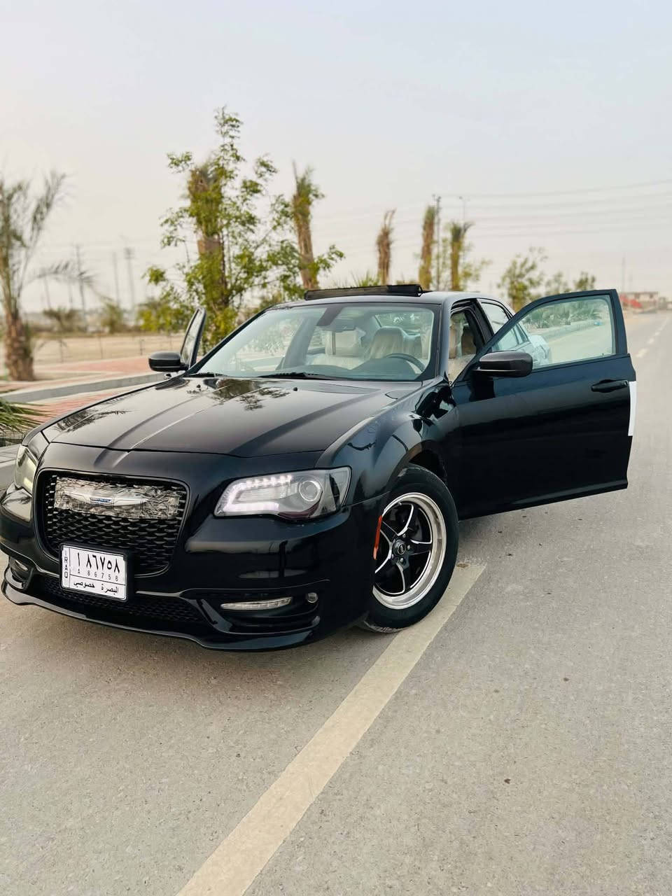 اوباما موديل ١٧ معلايه ٢٠
1 _ سياره. مكفوله من عيب الشرعي والكلبه وصبغ الحزام بيه قطع صبغ وضربه خلفيه بسيطه 
2_ مكينه وكير جدد شرط الفحص
3_سياره توويل
4_فول مواصفات للاخير فتحه سقف كشنات جلد كهرباء كلاصات حار وبارد    داخل بيجي  ستيرن كهرباء   لايت زنون. كامرا دواره  هواي بيه مواصفات
5_حداده جديده  مع تخم تاير جديد مع ويل جديد 
6_ تبريد ثلج +تدفئه
7_سياره تحويل ثاني يوم سنويه ل ٢٨ راعيه جيراني
8_باتري جديد
9_سعر سياره ١٤٨ وشراي بيهه مجال بسيط ***********
تفاصيلهه كلشي موجود يمك لتخابر  اذا مو شراي سياره جديده ومتعوب عليه اكثر من فلوسهه  مكاني بصره
