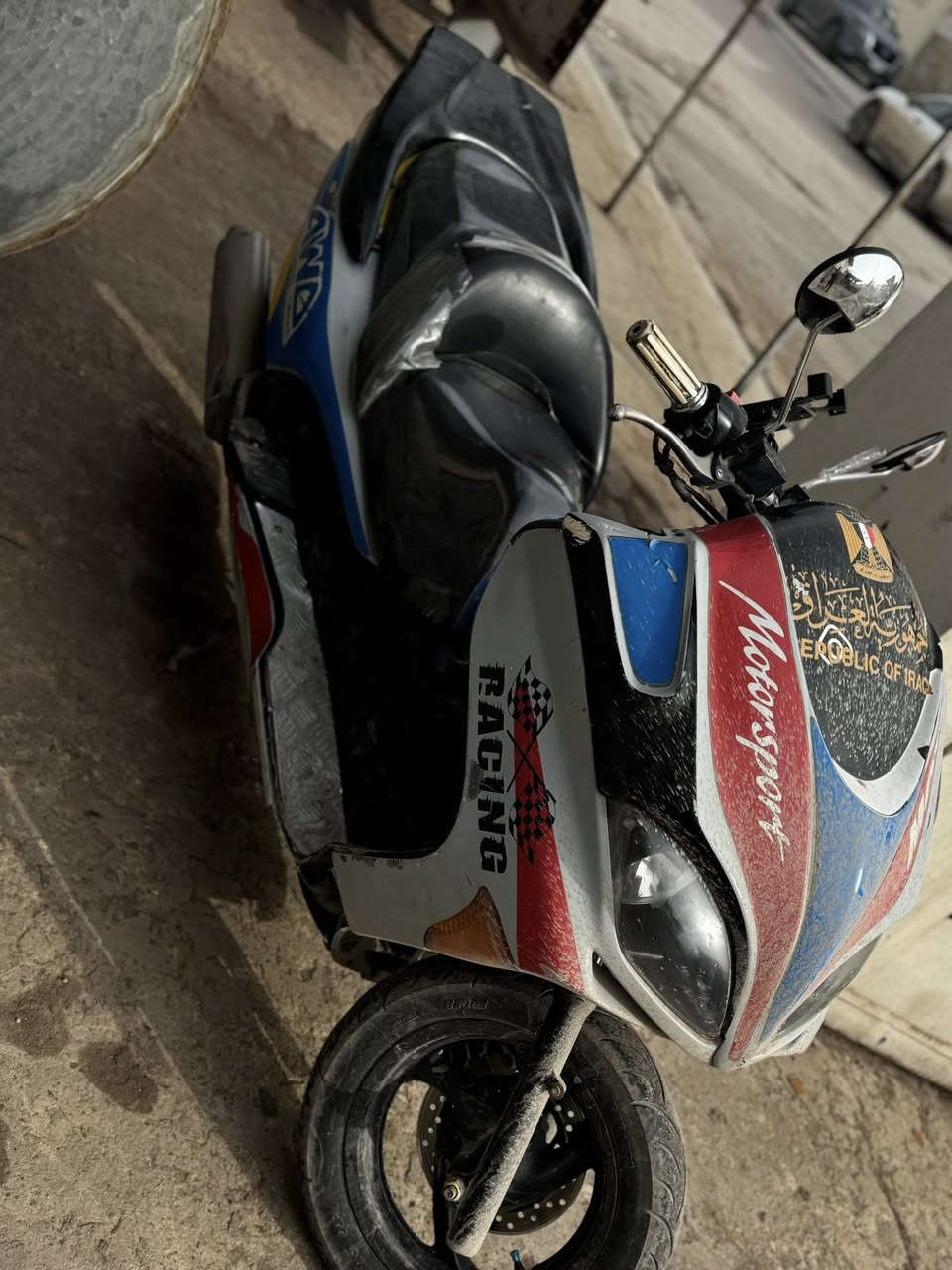 للبيع مستعجل 
شراي انصل ***********
سعره 650 معمر محرك كامل شرط معدل 120
 0-8
