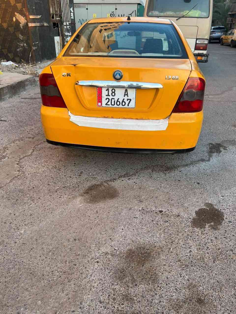 السلام عليكم 
جيلي سي كي موديل ١٢ رقم انكليزي بابل بأسمي  مصفره هيئة وغرامات  
كير ومحرك بلادي شرط 
تبريد شغال  وية الاسويج وثلج 
حدادية جيد جدا
سنتر لوك 
تحكم مري
كهربائيات  كلها شغالة 
بدون ضرر بدون ضربة  وبدون حادث 
 فقط مكانات تلقيط خياس قليلة ودواير 
تحويل ثاني يوم بسمي
   السعر ٢٧ مجال بسيط 
السيارة بغداد الكرادة
متواجد واتساب
***********
