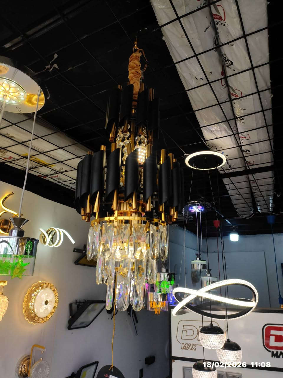 الإضاءة ليست مجرد أداة، بل هي روح المكان.. ✨
أضف لمسة من الرقي لمنزلك مع أحدث تشكيلة من ثريات الـ LED المودرن، حيث يلتقي التصميم العصري الفاخر مع تكنولوجيا الإنارة الذكية والموفرة للطاقة. اجعل منزلك يتحدث بلغة الأناقة مع تصاميمنا الحصرية.
📍 العنوان: النجف الأشرف - المشخاب - قرب جسر الدبينية - مقابل البنزين خانة.
📞 للاستفسار والطلب: ***********
توصيل مجاني داخل المشخاب ⭕
