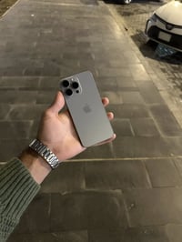 ايفون 15 برو ماكس بطاريه 89 ذاكره 256 ضمان شخط واحد مابيه وما مفتوح جه...