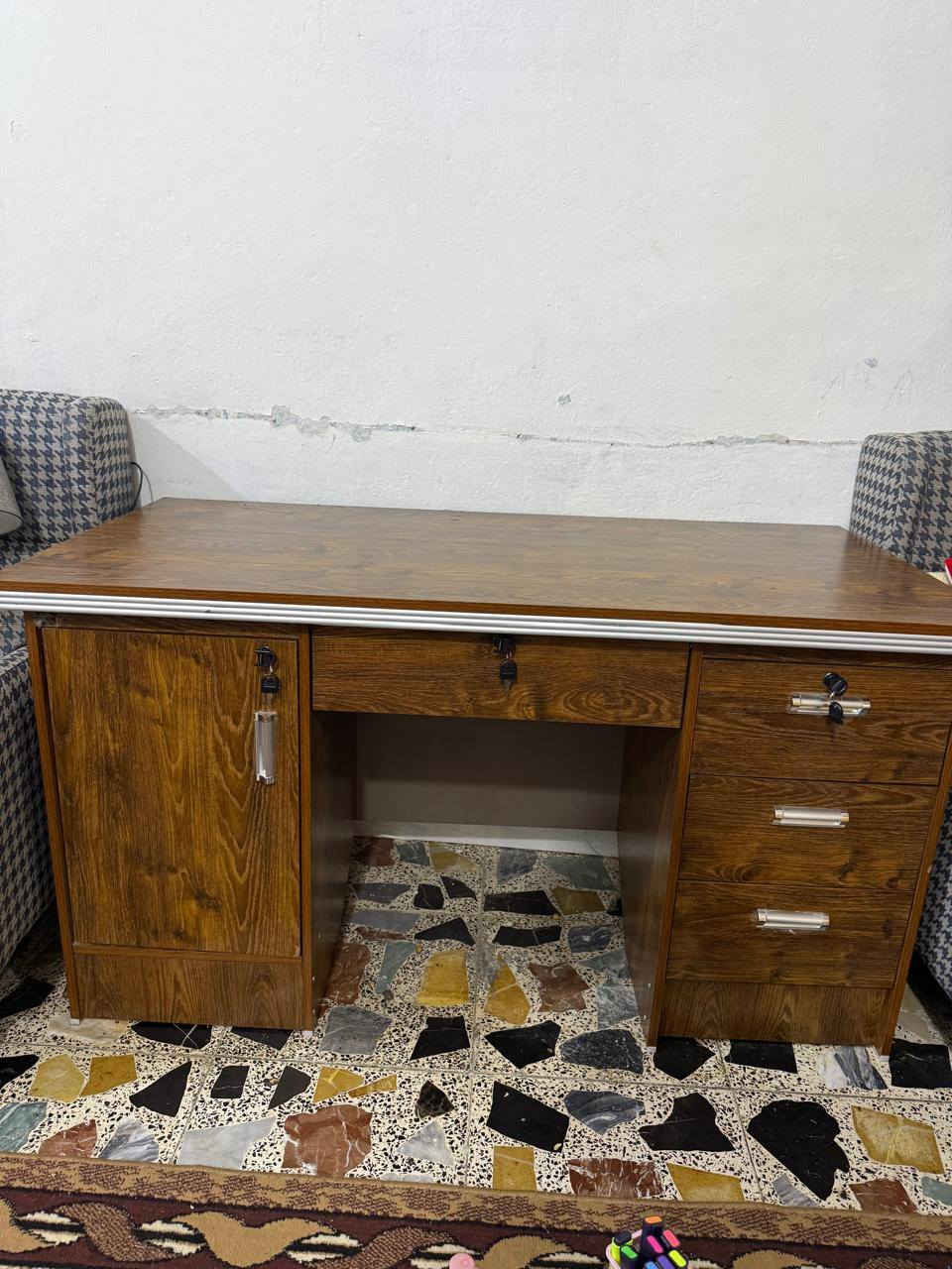 مكتب50 + كرسي 25  للبيع سعرهن 75 مكان بغداد مدينة الصدر فقط شراي يدخل سعر نهائي قفله


**إذا كنت صاحب هذا الإعلان وتريد حذفه لأي سبب، رجاءا أرسل رسالة إلى الدعم الفني**