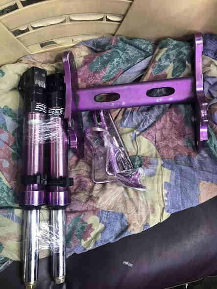 السلام عليكم تزويد بنفسجي اصلي
صدرRGS
ملقط
شيال
استان صفح
وقاعه اكلاص
وقبق عنبار
استفسار ***********
العنوان بغداد الدوره
