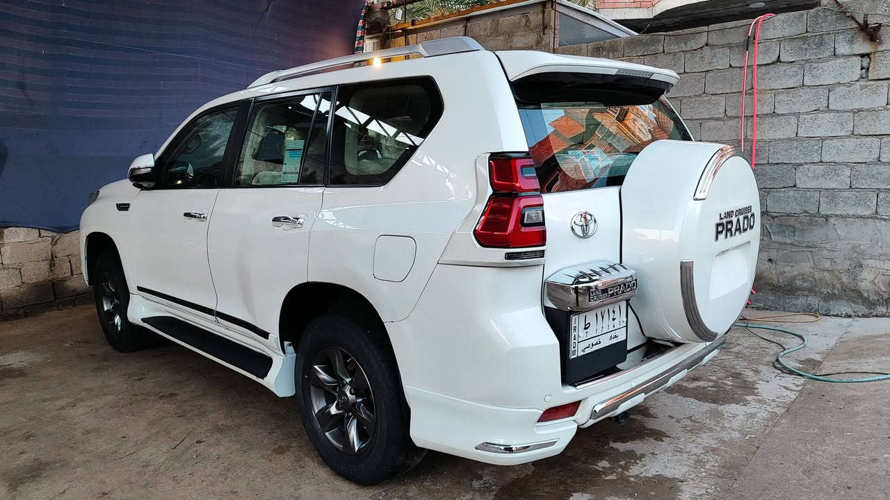 السلام عليكم ورحمة الله 
برادو للبيع السعر (٢٠٥)#
 موديل 2010 
محرك ( 4 ) سلندر ( 27000 )
لون ابيض رقم بغداد الماني والهزة صارلهة بحدود الشهرين من سويتهة 
محرك بي تبخير  وگير خير من الله 
سنوية بأسمي جديدة لل2028 شهر السابع
رقم انكليزي الجديد 
والهيكل حسب السونار المرفق بالصور 
٧ راكب
٣ قطع تبريد (ثلج) 
 داخل صاج شاشة كبيرة
تحكم ستيرن جهتين
بصمتين وتشغيل عن بعد 
تصعيد وتنزيل الجام مع السويچ
كاميرا خلفية
باتري جديد 
منضومة غاز تانكي ابو ال ١٠٠
جان بيهة بجم مال 17  ما قبلوا بي بالهزة فشديت القديمات 
العنوان : ديالى /هبهب/قرية تتن
الهاتف : ***********
