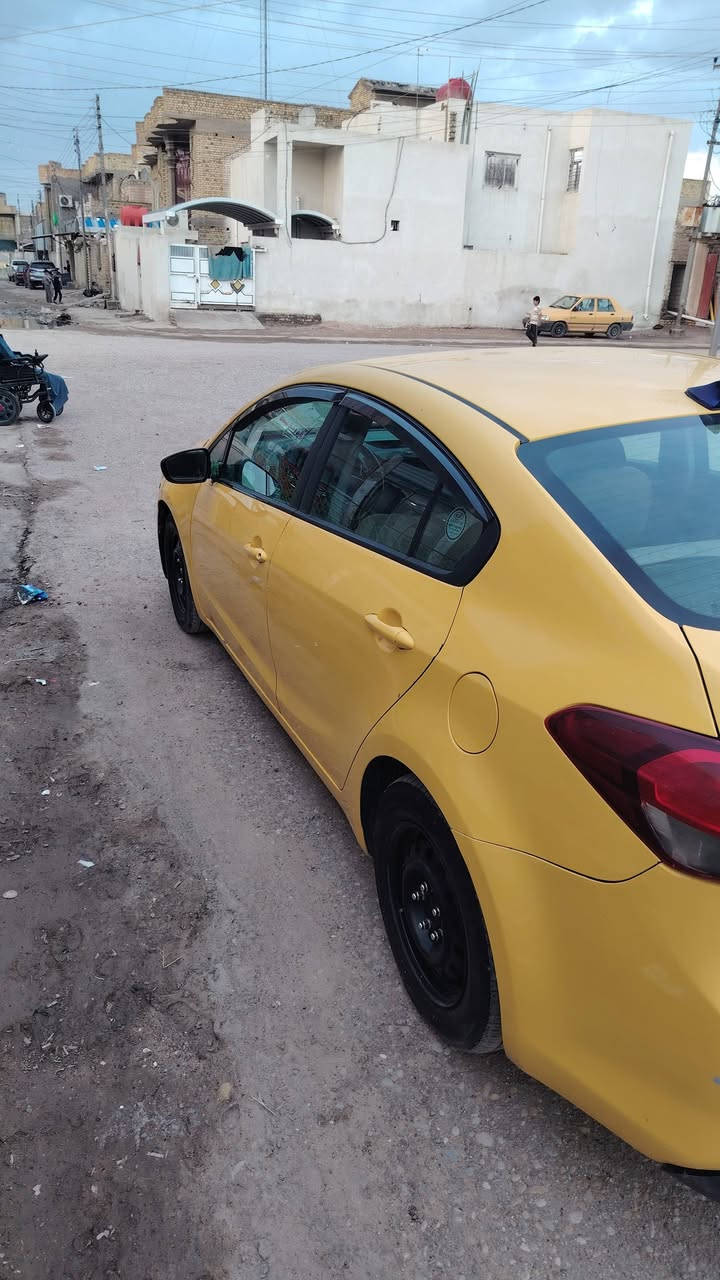 سياره للبيع كيا فورتي موديل 2018
***********
