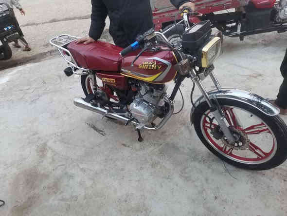 السلام عليكم ماطور للبيع موديل 2021 مامفتوح شرط كله شقال السعر 500 وهاذه رقمي ***********
