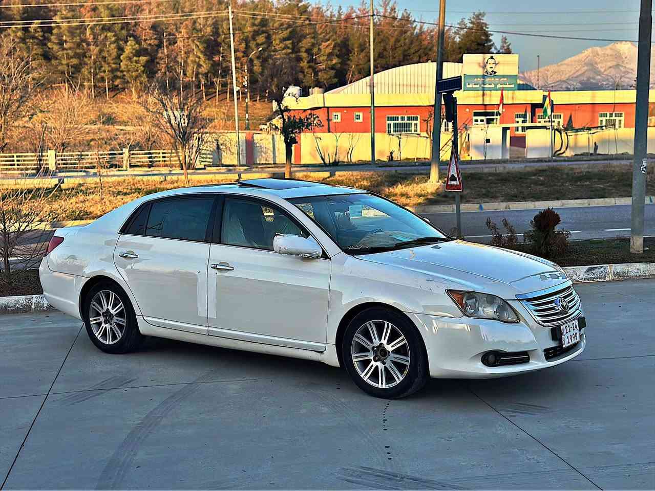 بەناوی خوای گەورە و میهرەبان
تۆیۆتا ئەڤەلۆن ٢٠٠٩  خلئجی موس
سەیارەمە تەنها موسە و فول مواسەفاتە
بەسمە و پەردە و کوشن سارد و گەرم ناو زەرد
دەحم و لێدراو ماڵی مەدەنی گێڕ مەکینە بەشەرت
سەیارەکە بێ چاڵ و شوخت و بێ مەسرەفە
-
نرخی ٧٣ و محامەلە
شوێن قەڵادزێ - 
کۆرەک ***********
ئاسیا*********** بشدار, السليمانية
