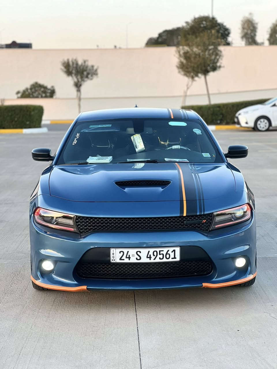 سلام عليكم
دوج جارجر موديل (2021)
مواصفات (GT)بلاك 
سو په ر تراك 
شاشه كبير ؛ كوشنات كاره بايى 
به سمتينت ؛ تشغيل عن بعود 
حسات خلفى ؛ سماعه ارپاين 
كوشنات خار ؛ ستيرن تتفيه 
گير شفتات ؛ تحكم ستيرن 
توويل ؛ ويل تاير (20) جديد بيلادى 
بيها هواى مواصفات 
سياره گير; محرك; حداديه; كول جديد 
ره قم; سنه ويه; هه زه; كول جديد; تحوي
ثانى يوم ; 
سياره بيهاجاملغ گدام سبوغ جملغ خلفى كلير امريكا بدون ده واخيل بدون ارباك صور حادث 
موجود 
مكان سياره ار بيل 
سعرها (237) $ بيها مجال قليل 
رقم موبايل (***********) 
واتسئاب موجود
