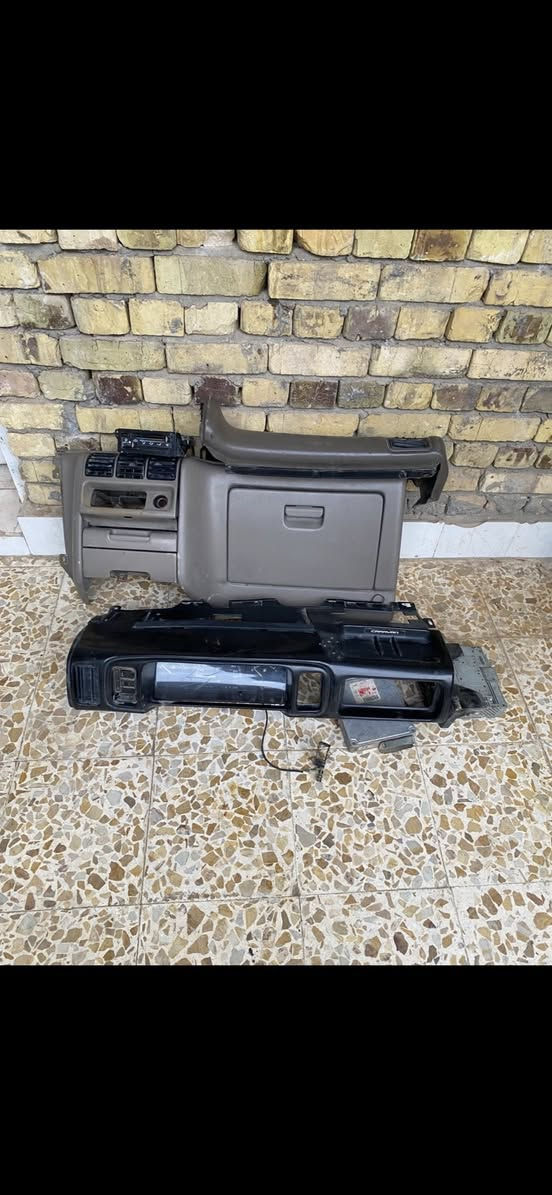 دشبول امامي دوج كلايزر 94 مع اوياله اصليه حجم 15 للبيع هـ*********** مكاني ميسان
