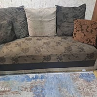 تخم متين جدا تزكام عشر مقاعد مطعم بالجلد مستعجل جدا بيش تريده اتص07705...